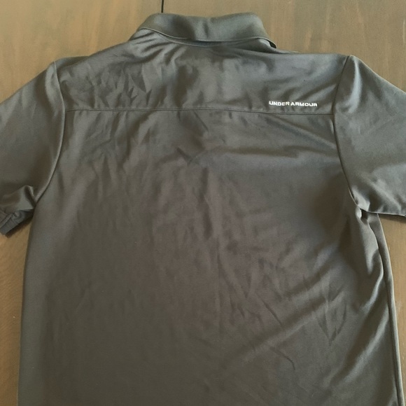 Men’s Under Armour Polo (M) - Picture 2 of 2